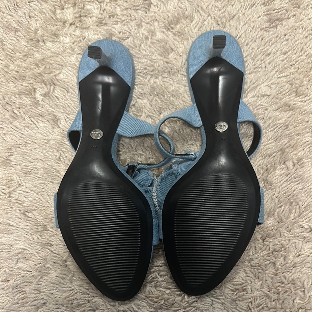Zara Women's Blue Denim Sandals with Flower - Picture 6 of 10